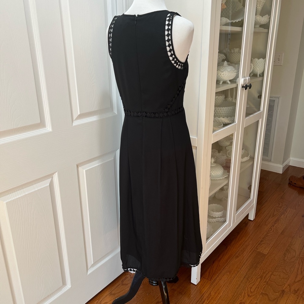 Ann Taylor Black Sleeveless Midi Dress with Ladder Trim - Picture 4 of 6